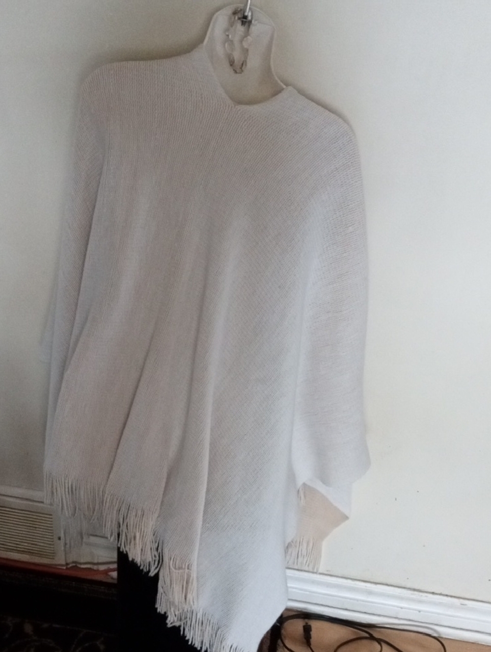 $6dollars▶pretty ▶Beige Fringe Knit Wrap Sweater - Picture 4 of 5